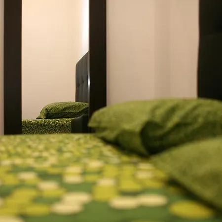 Geneve Old Town Apartment *